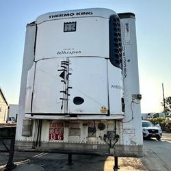 53' Working Reefer Mounted Set On Two Axel Chassis. 