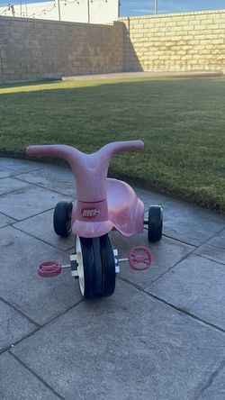 Classic Radio Flyer Scoot 2  Pedal Ride on Trike