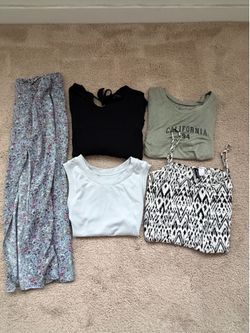Women’s Clothing Bundle