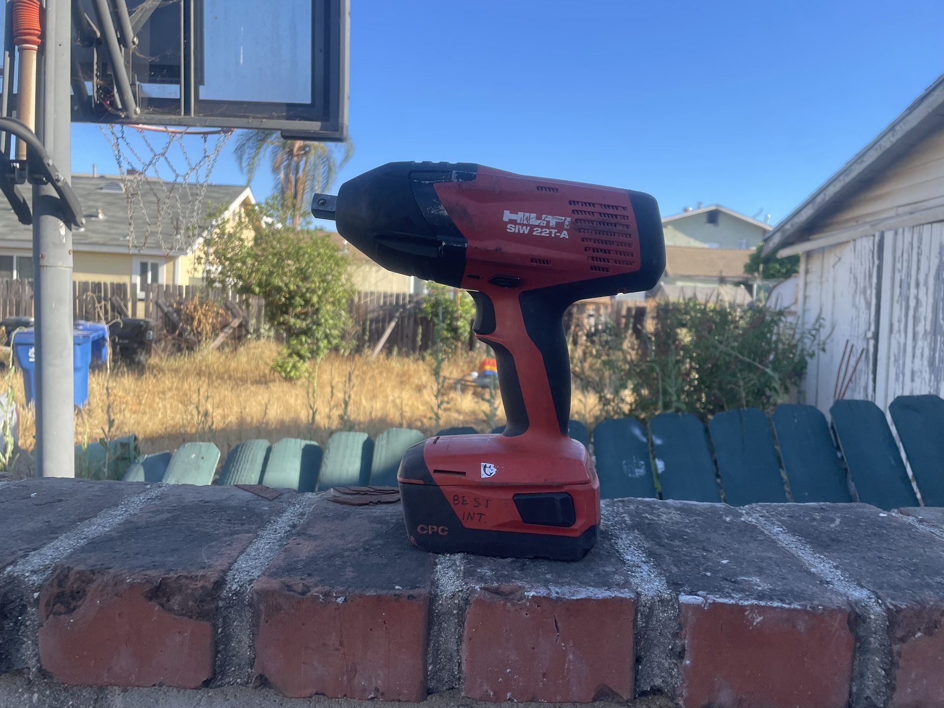 Hilti SIW 22T-A 22-Volt Lithium-Ion Cordless 1/2 inch Impact Wrench
