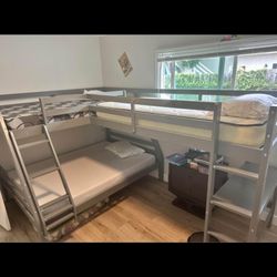 Really Nice Bunk Beds Like New!