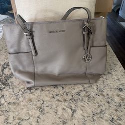 Michael Kors pebbled leather tote / shoulder bag