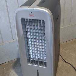 Functional IKEDA portable air cooler. Has settings for swing, mode, timer, and speed (low, medium, high). Also has cool function. Good for keeping roo
