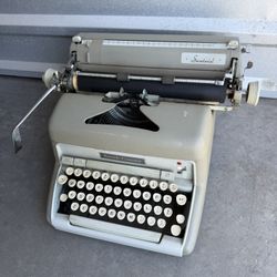 Old Fashion Typewriter 