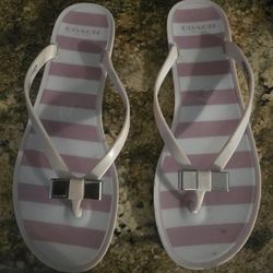 !! Coach 🩴$20 OBO size 8 $$