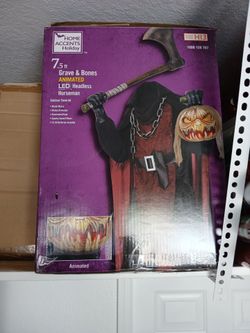 Home Accents Holiday 7.5 ft Animated Headless Horseman