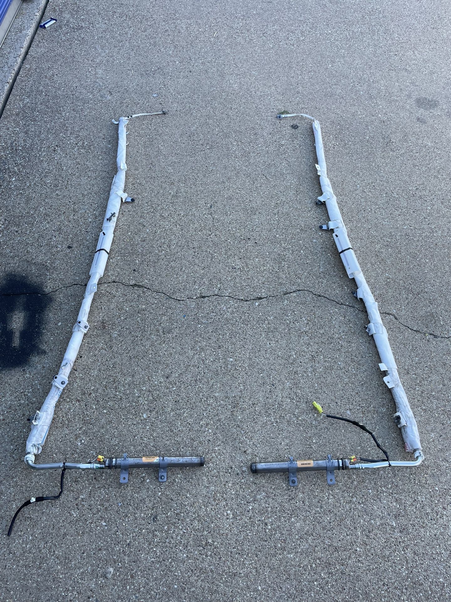 14 - 18 Chevy / Gmc OEM Side Curtain Airbags 