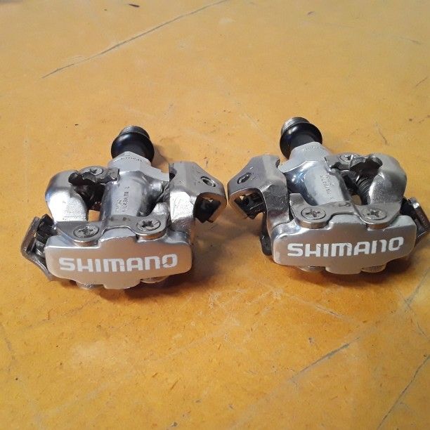 Shimano PD M540 Spd pedals no cleats 