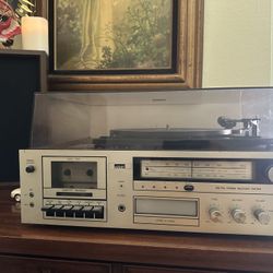 MONTGOMERY  WARD VINTAGE HOME STEREO