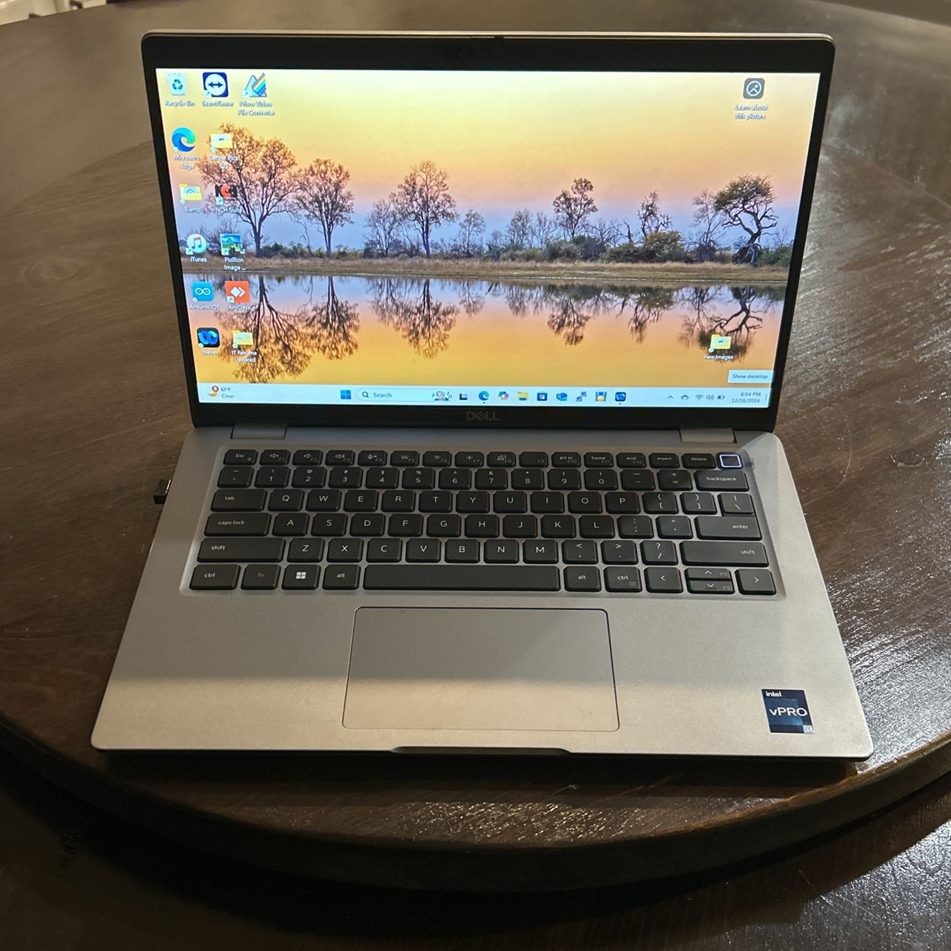 Dell Laptop Windows 10 Installed