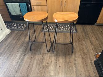 BAR STOOLS
