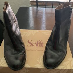 Sofft Boots, Size 8, 2 1/2” Heel, Black