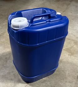 5 Gallon Water Storage Container