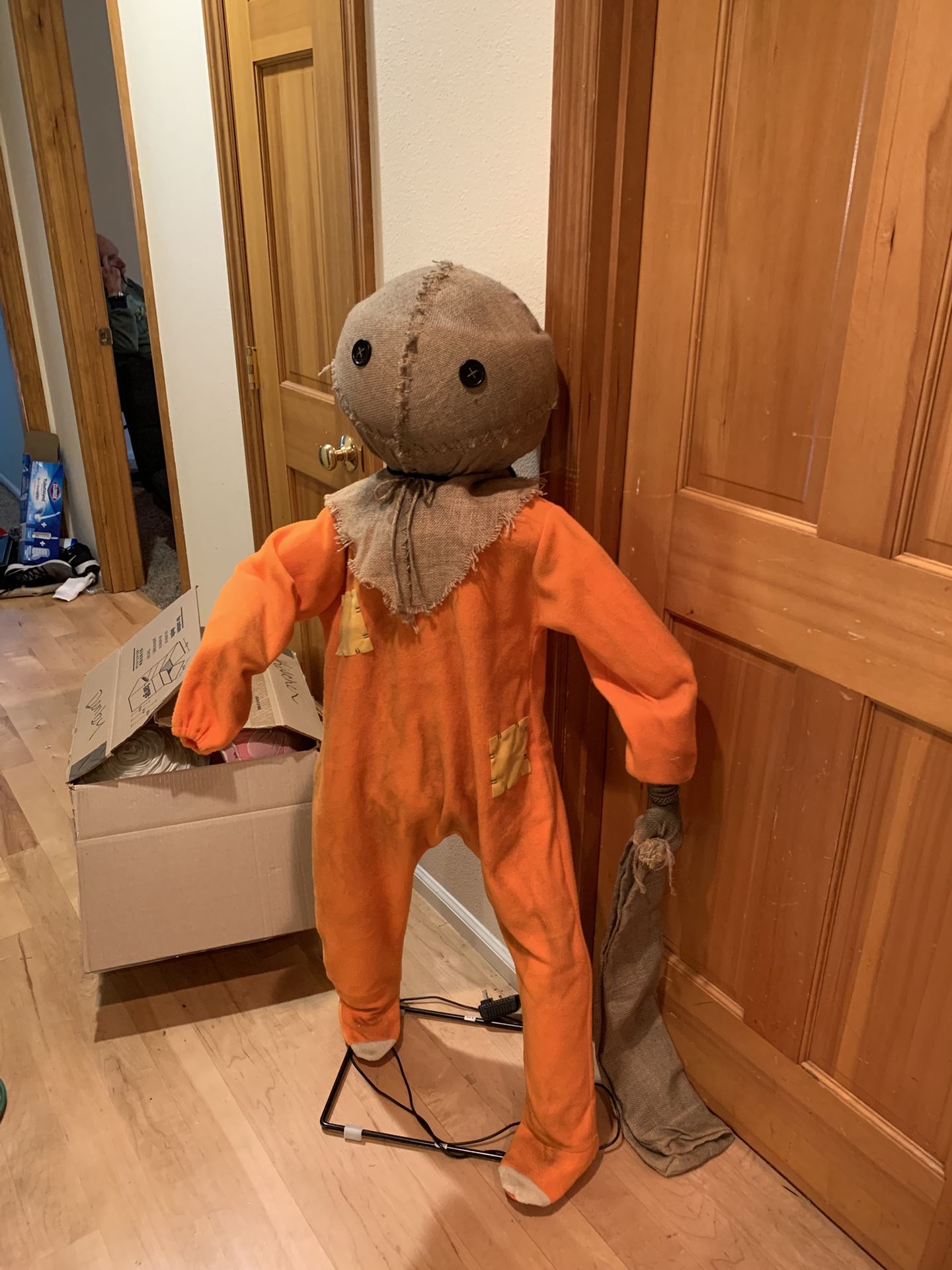 ANIMATRONIC SAM HALLOWEEN PROP