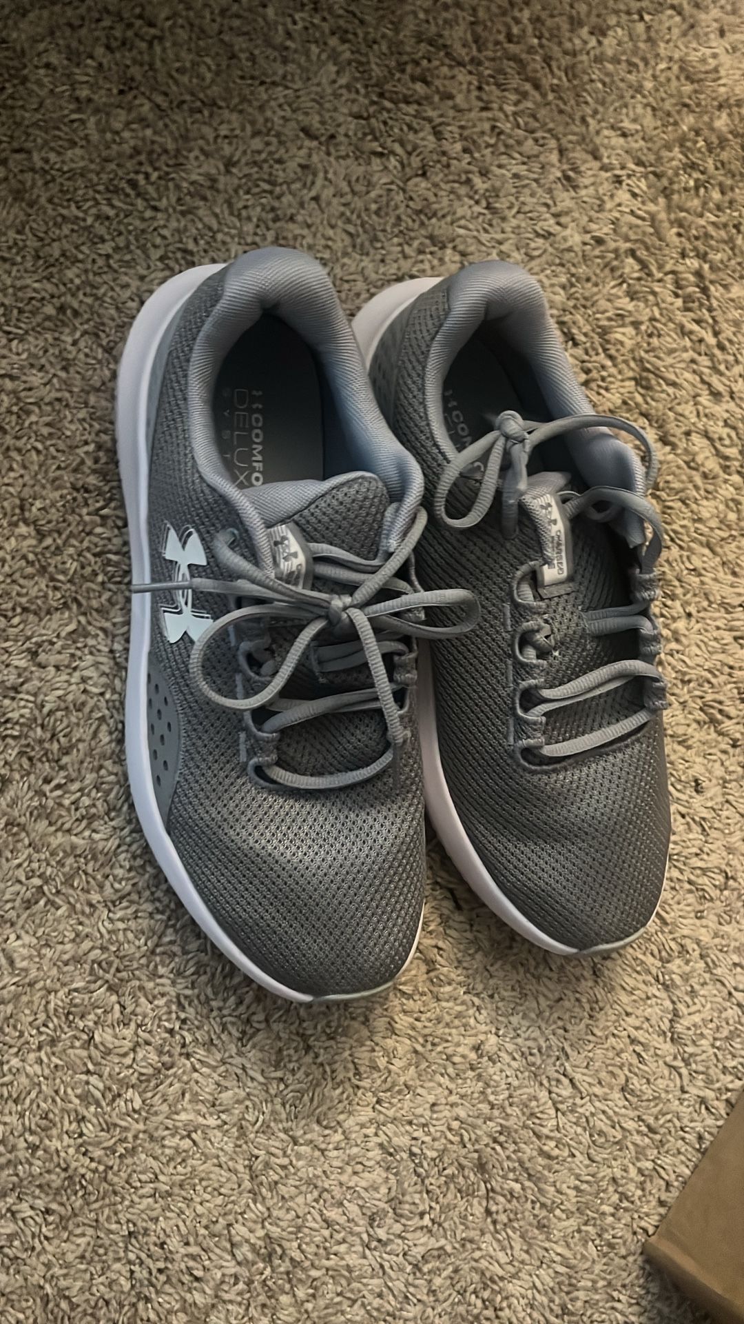 Brand New Men’s 9 Underarmour