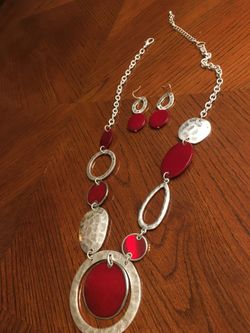 24” silver/red resin necklace and earring set