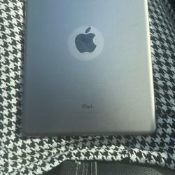 Selling For Parts iPad 