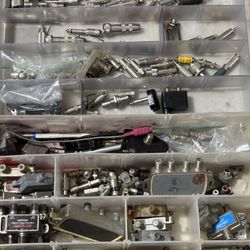 Miscellaneous Cable Plugs And Adapters Old School