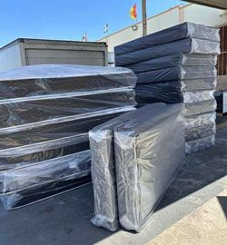 Set king size mattress and box spring