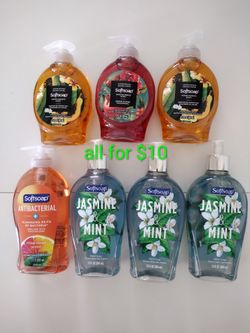 Softsoap hand soap 7.5oz - 13oz