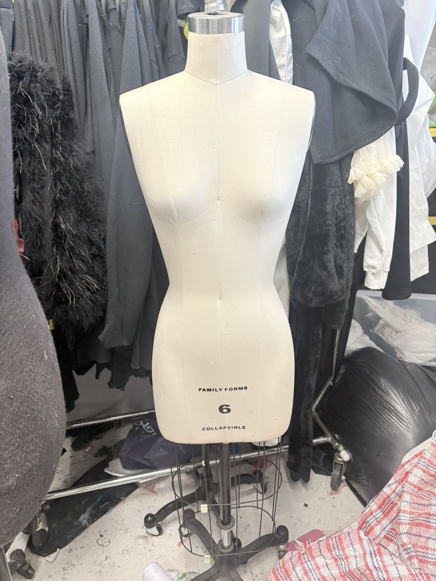SIZE6 LADIES DRESS FORM