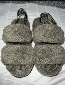 UGG Women's OH FLUFFITA Size 5