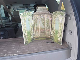 Decorative Trifold Garden Scene Panel