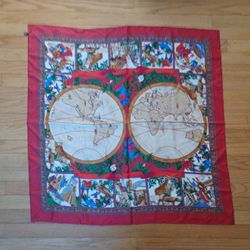 Authentic vintage pre-1997 Gucci collectible scarf