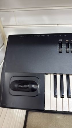 Korg i2 Interactive Music Workstation