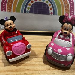 DISNEY MICKEY & MINNIE IN THEIR VEHICLES - MINNIE IS A PULL BACK N GO CAR - 