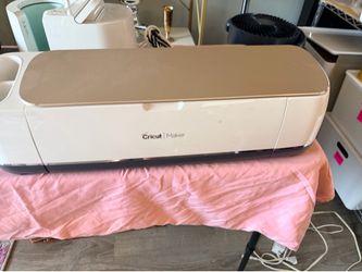 CRICUT Maker Cutting Machine