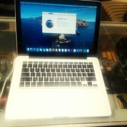 MacBook Pro 2012 Core I5 8GB Ram 500 GB Hard Drive 13 Inch Everything Works Good