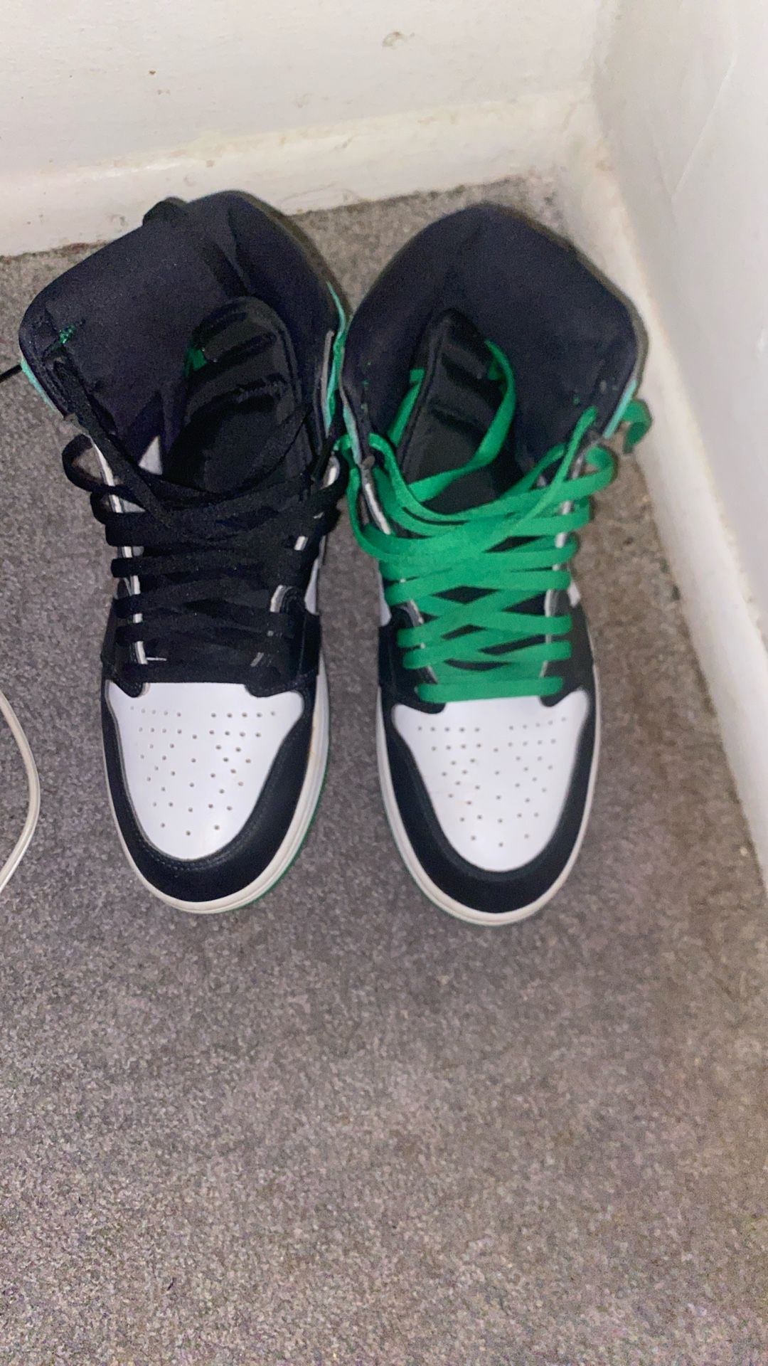 Air Jordan 1 Retro High OG 'Lucky Green'