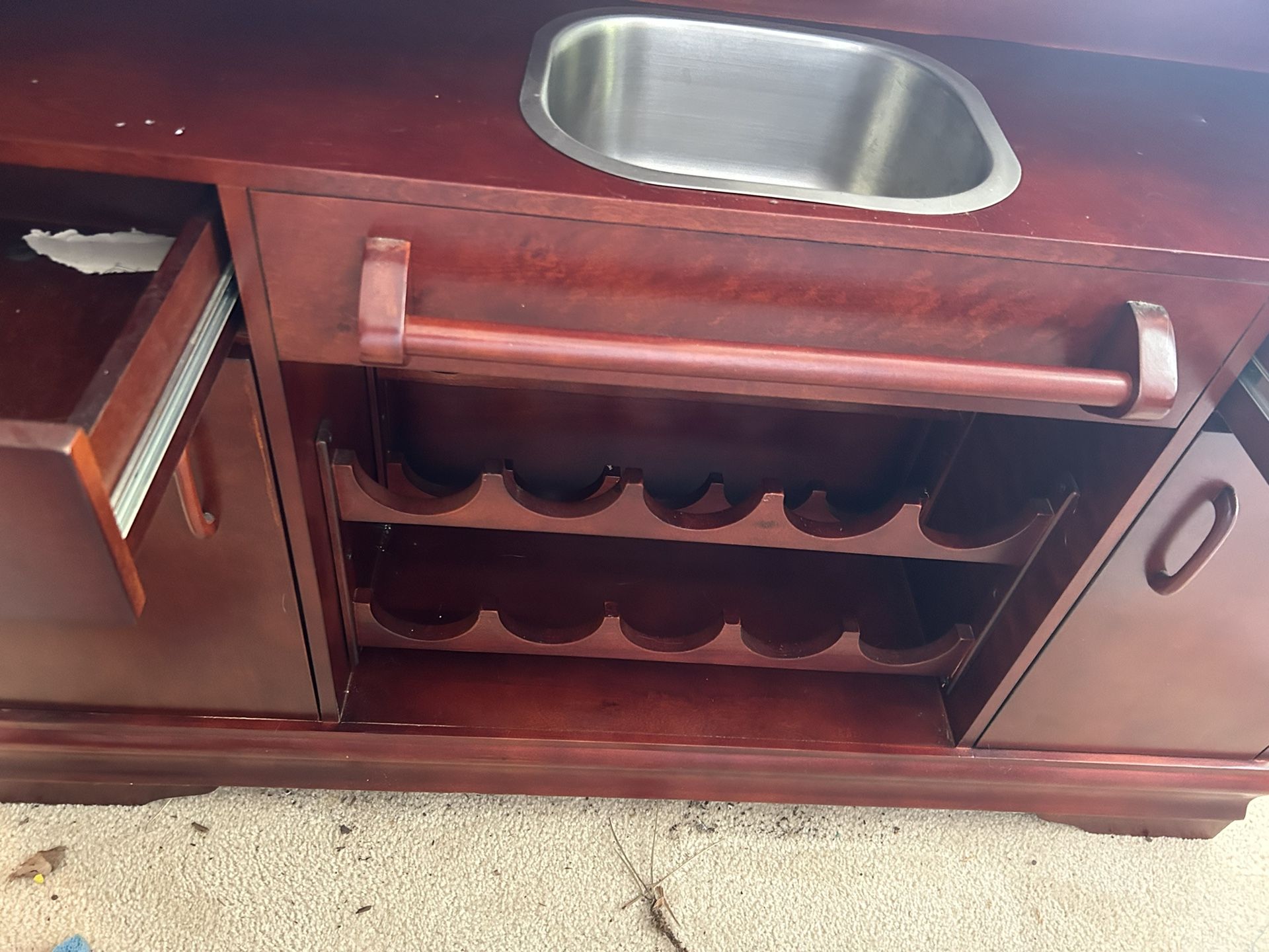 Home Bar/ Wine for Sale in Stone Mountain, GA OfferUp