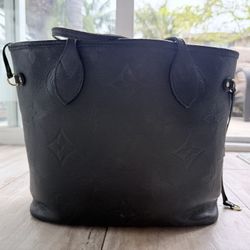 Louis Vuitton Neverfull MM – Monogram Empreinte Noir – Good Condition with Original Packaging