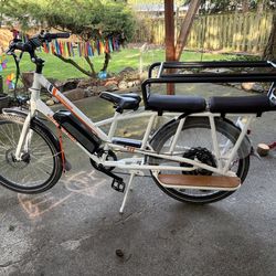 Rad wagon with safety bar