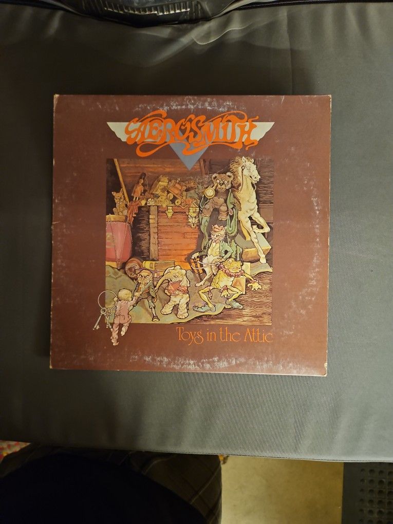 Lp 'S Vinal Records Have Large Selection