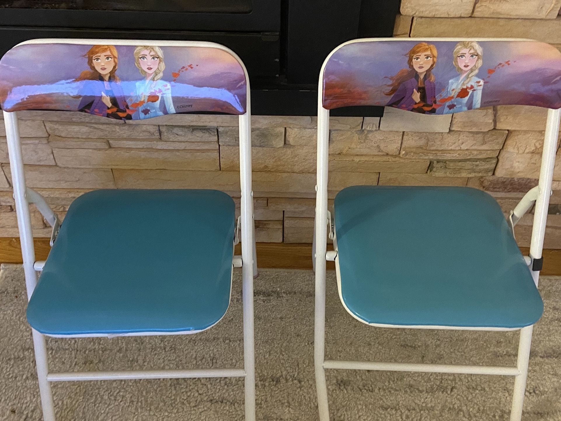 Two Kids Frozen 2 Chairs New