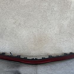 2017 - 2022 TOYOTA PRIUS PRIME REAR CENTER TAIL LIGHT OEM 81006-47041