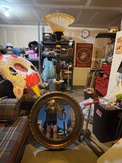 Lamp and mirror set