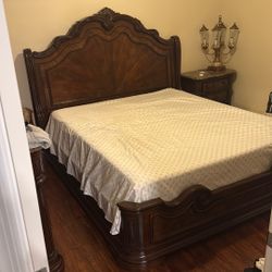 Cal King Size Bedroom Set with Mattress