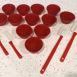 16 Piece Baking Bundle