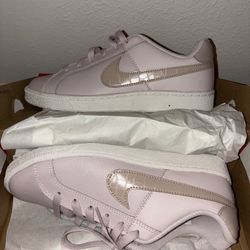 Woman's Nikes 