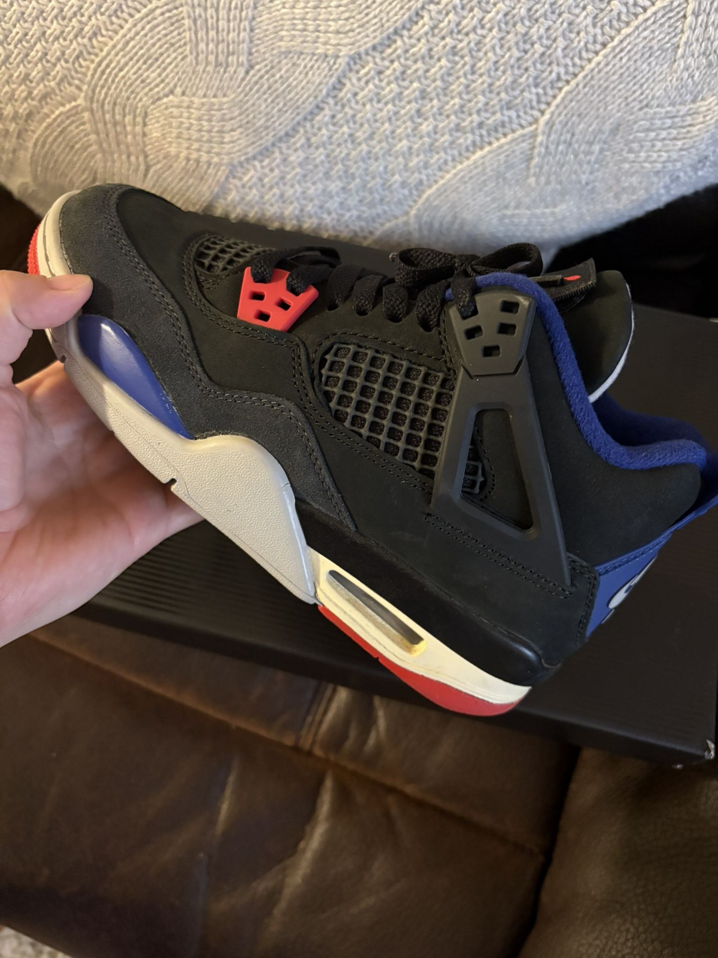 Jordan Rare Air 4’s Size 4.5y / Women’s 6