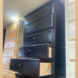 5 drawers dresser / Five drawers dresser