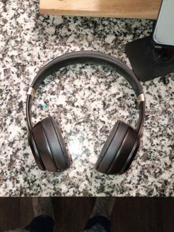 Black/Gold Beats By Dre