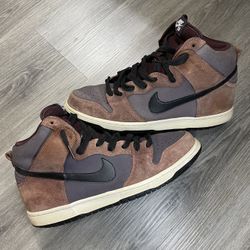 Nike SB Dunk High “Deep Burgundy Gridiron” Size 10 In Men