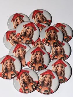 Graduation buttons