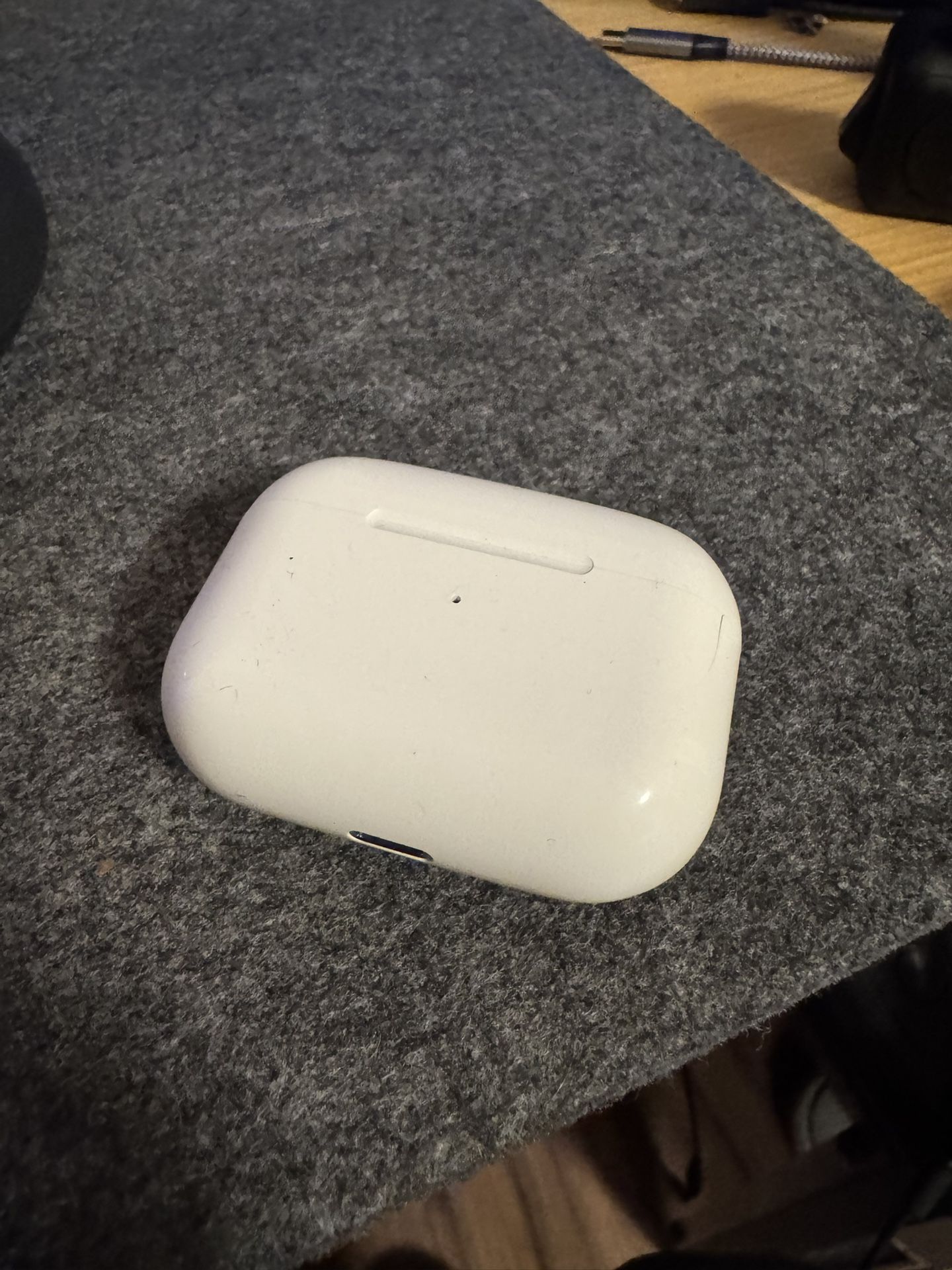 Apple AirPods Pro (1st Gen) with Lightning Port