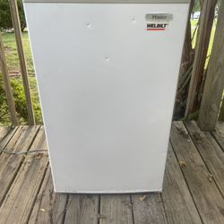 Haier Mini Fridge 